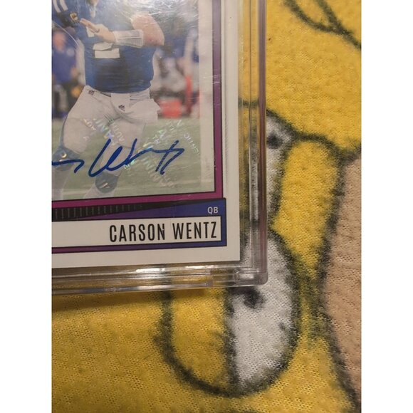2022 Score Carson Wentz SIGNED Auto Colts Eagles Commanders Rams  Panini - Picture 6 of 6
